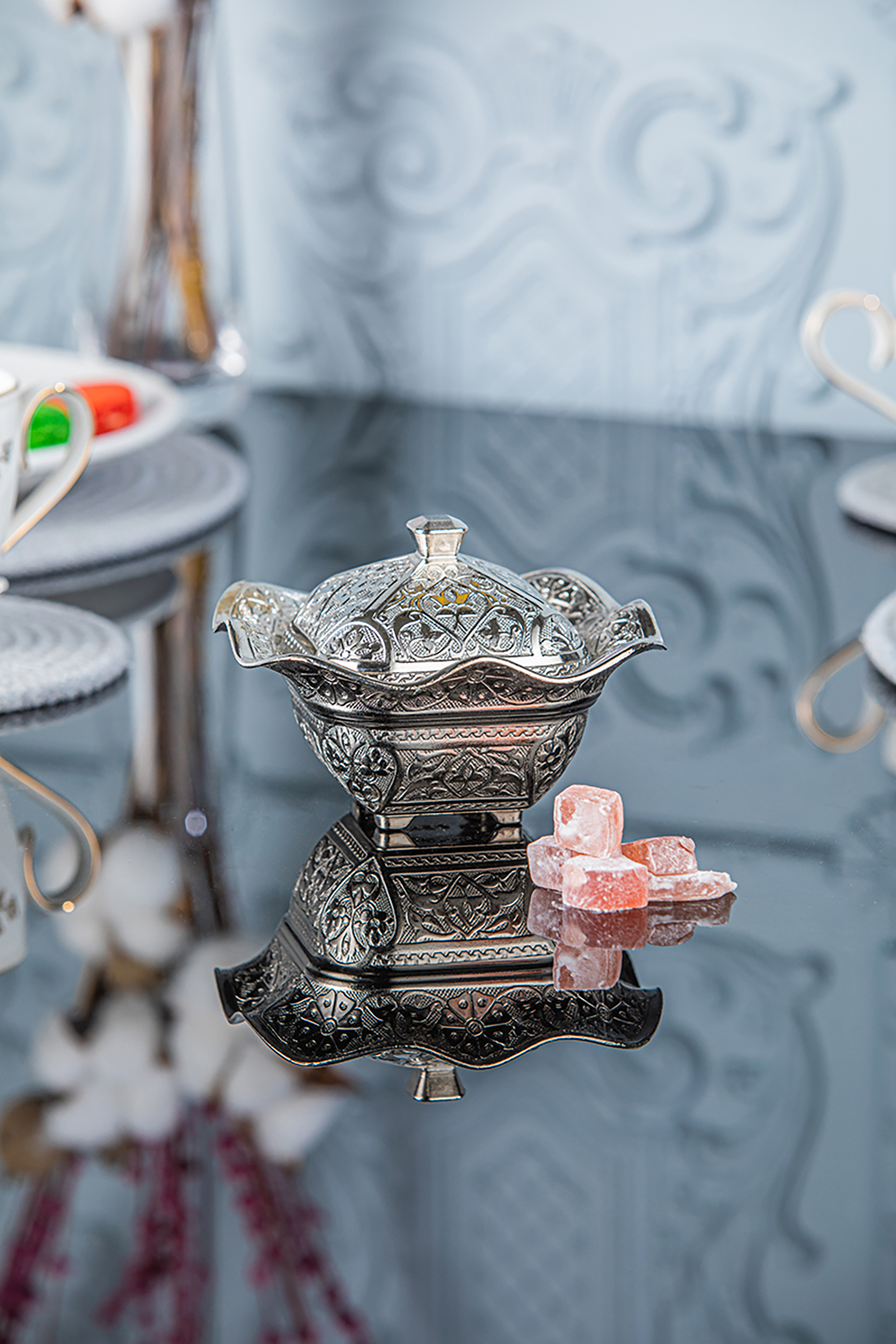 KAPAKLI LALEGÜL TAS