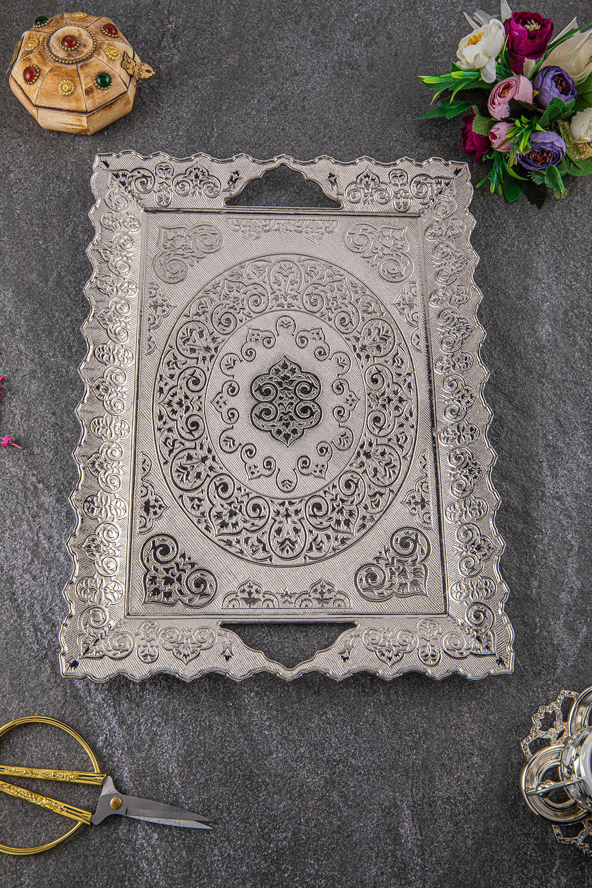 BEYZADE DİKDÖRTEN TEPSİ (41X30)