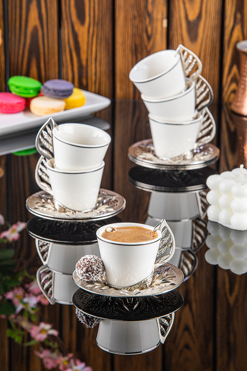 YAPRAK KAHVE FİNCANI AĞIZ YALDIZLI 6’LI KUTU